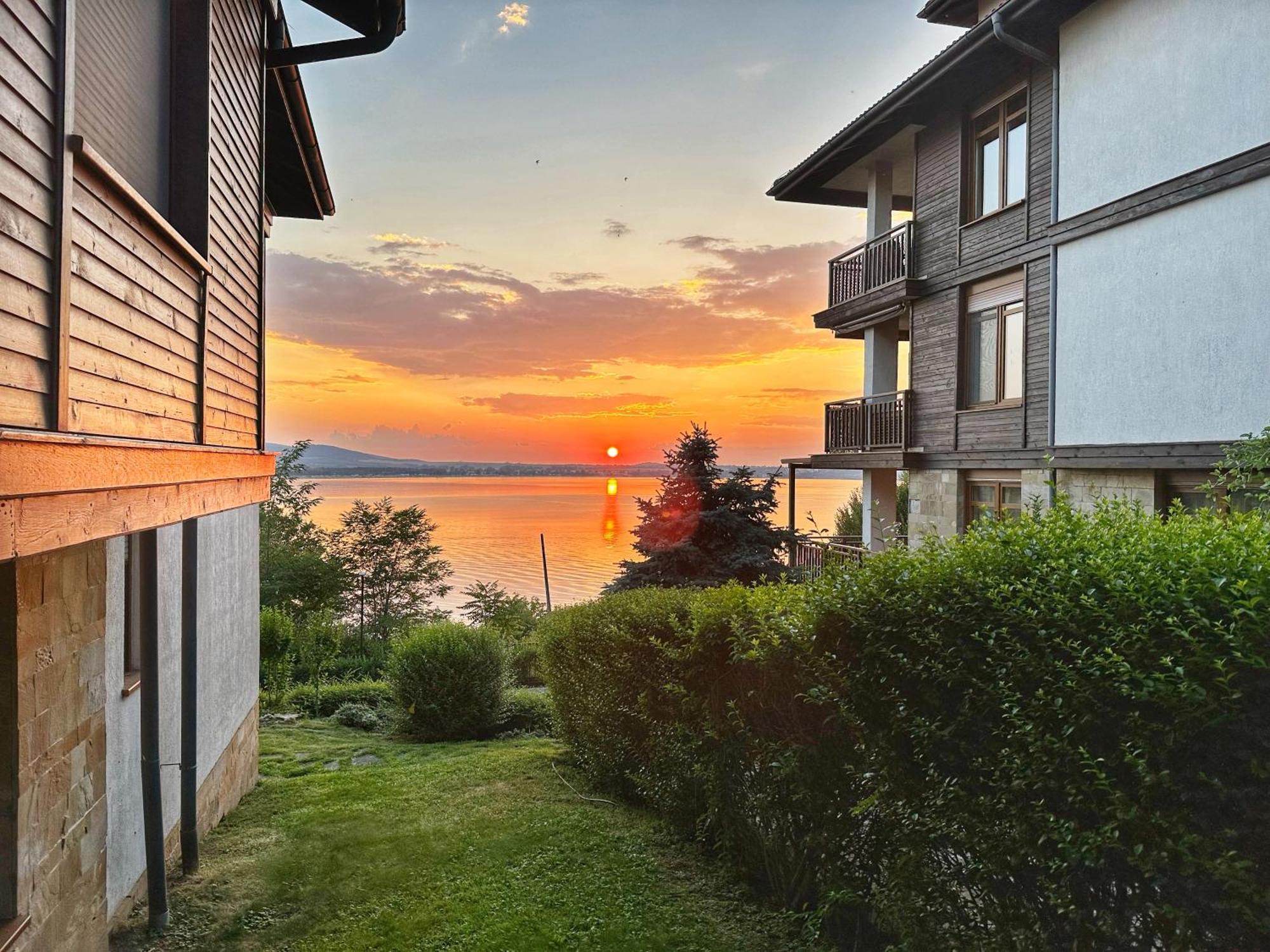 Sm Lovely Apartments On The First Line In Sozopol Extérieur photo